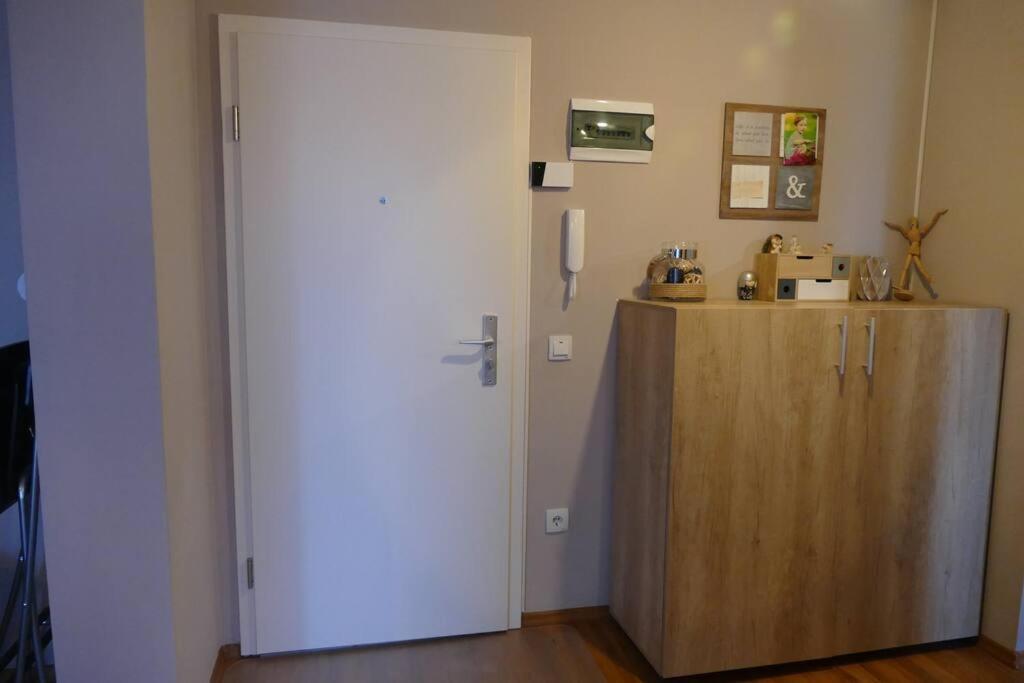 Apartament In Cartier Avantgarden Cu Semineu! Braşov Buitenkant foto